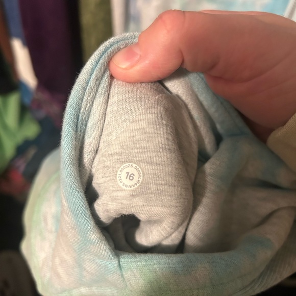 Lululemon tie dye scuba - Picture 2 of 4